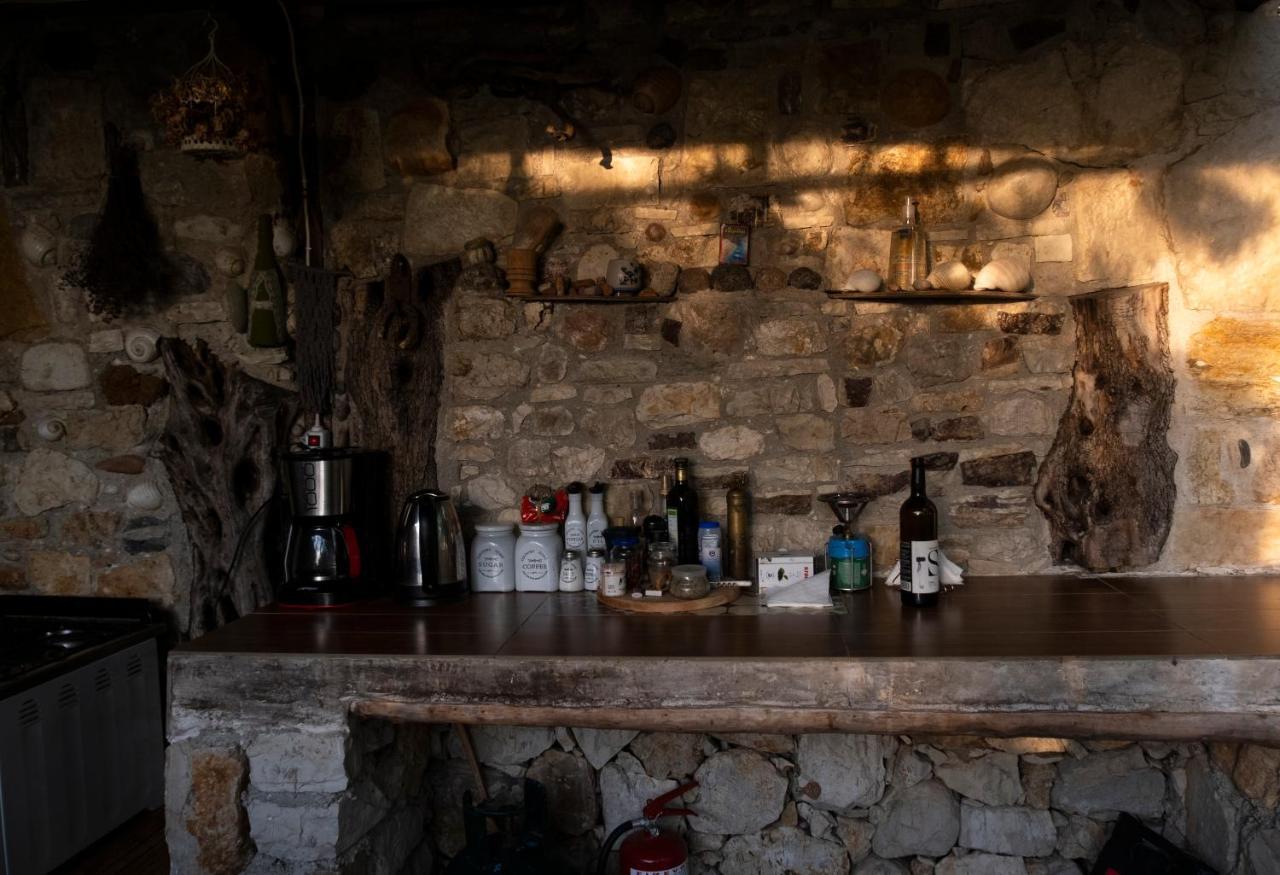 Filoxenia - The Place Of Experience Himare Exterior photo